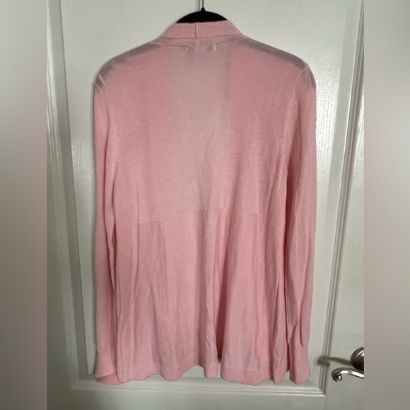 Liz Claiborne Cardigan no pockets in light Pink Sz. M.. NNWOT.. only worn once.. - Picture 2 of 3